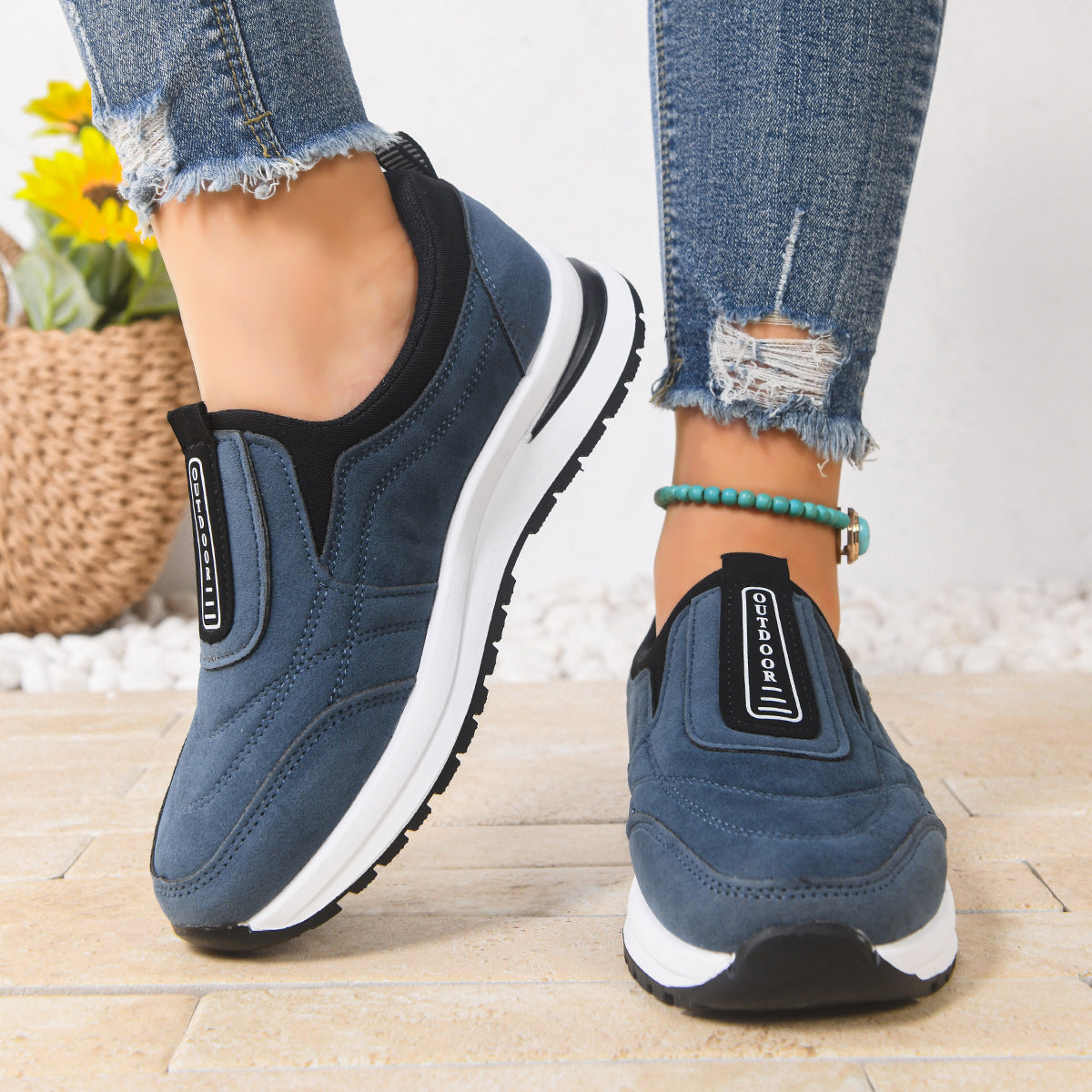 Women’s Casual Plus-Size Slip-On Running Shoes