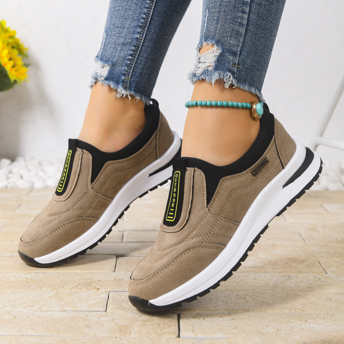Women’s Casual Plus-Size Slip-On Running Shoes